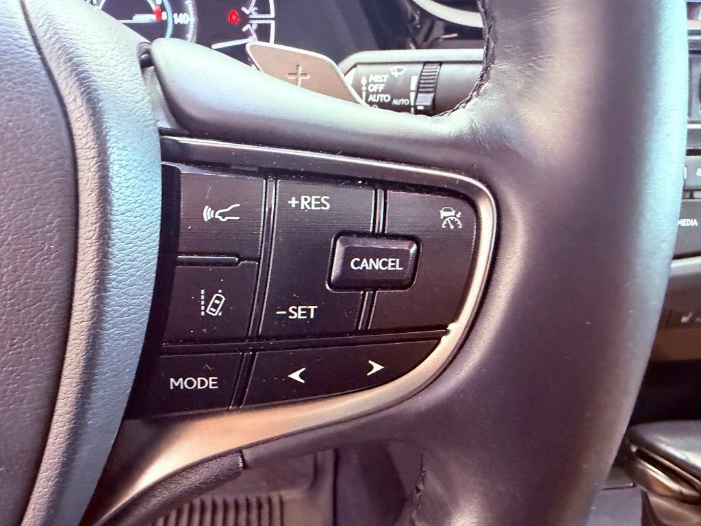 Certified 2024 Lexus ES 350 w/ Technology Package FWD image 22