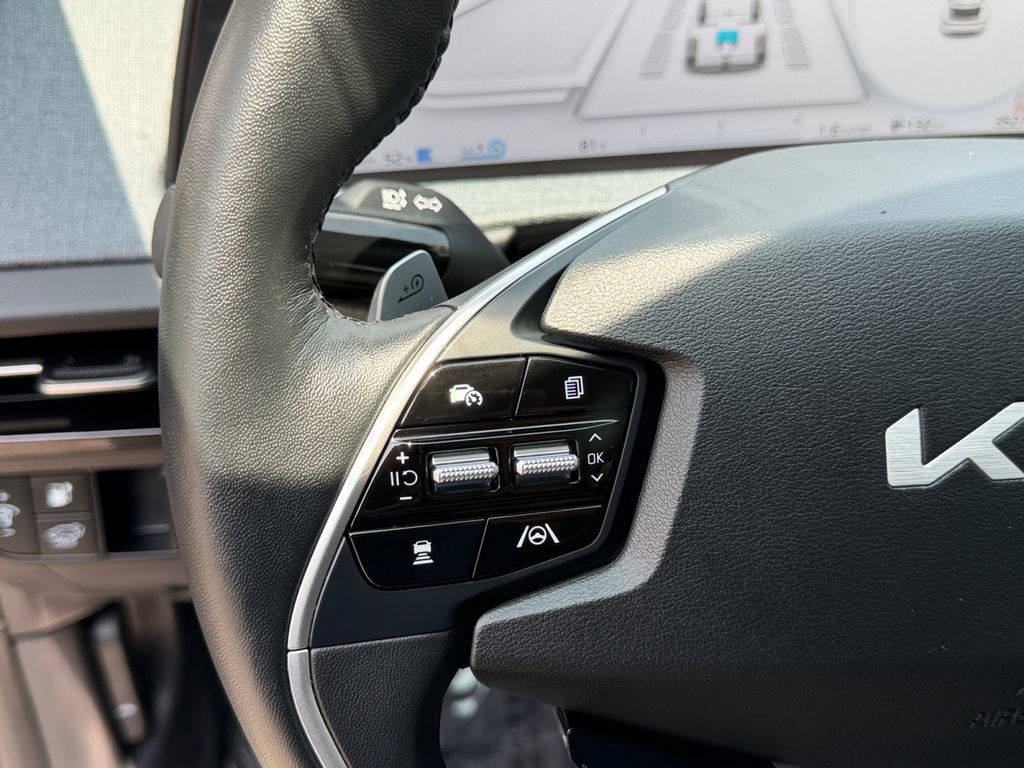 Certified 2023 Kia EV6 Wind AWD/4WD image 20