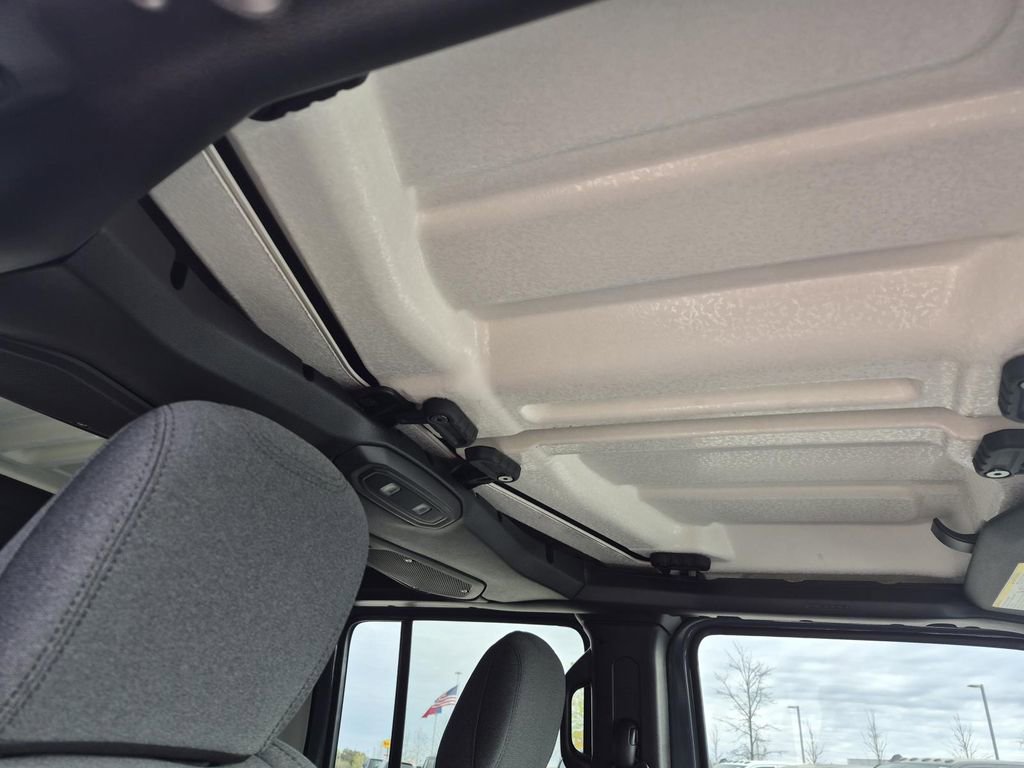 New 2026 Jeep Gladiator Willys image 9