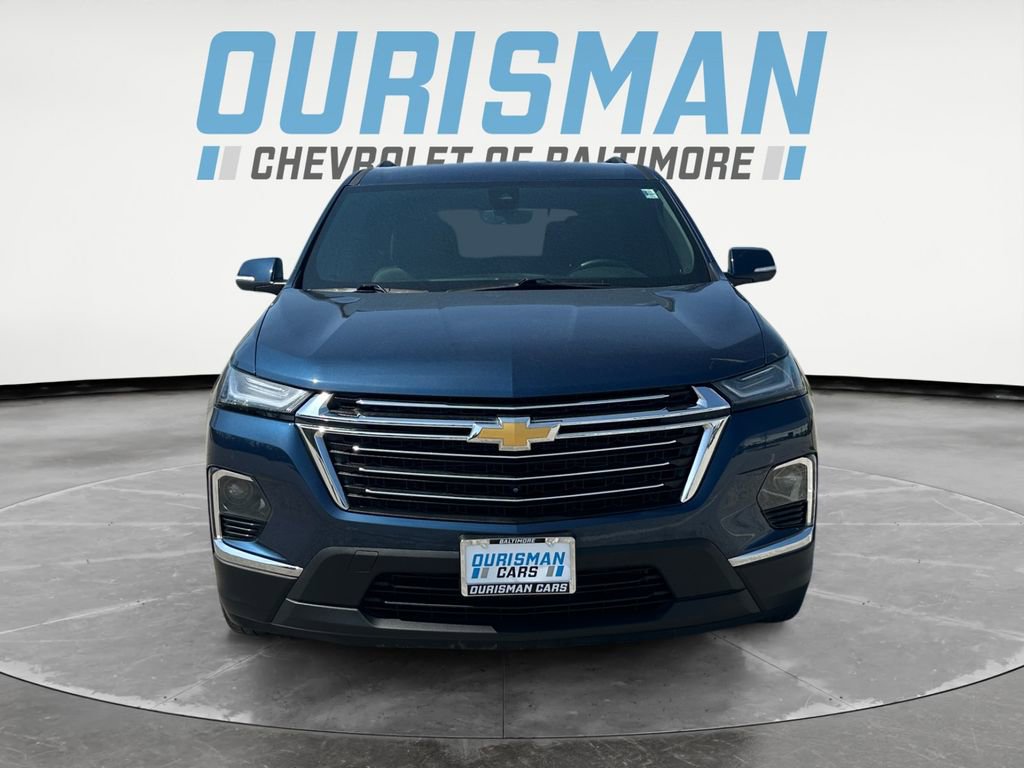 Used 2023 Chevrolet Traverse LT w/ Rear Camera Mirror Package image 8
