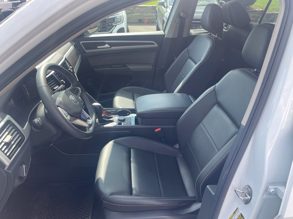Used 2023 Volkswagen Atlas SE AWD/4WD image 14