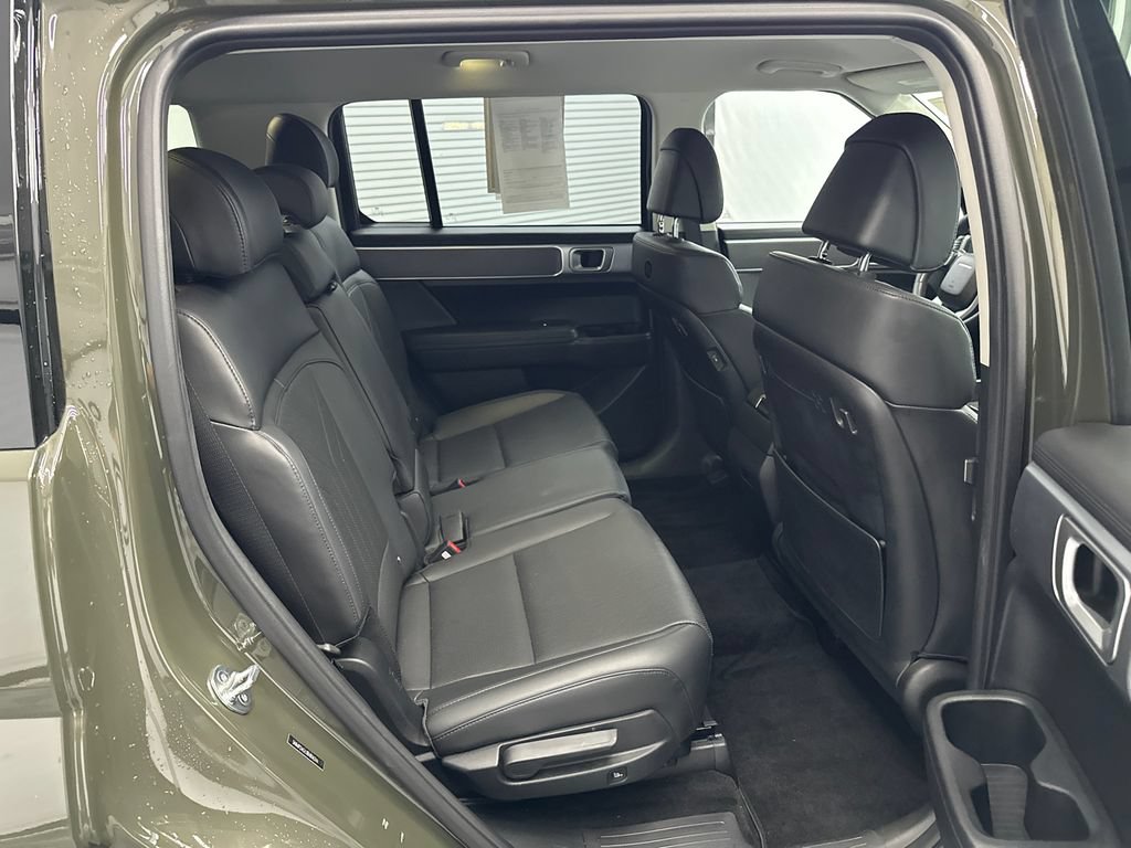 Used 2024 Hyundai Santa Fe SEL FWD image 15