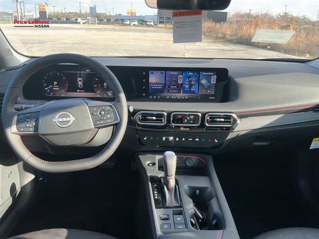 New 2026 Nissan Sentra SR w/ SR Premium Package image 16