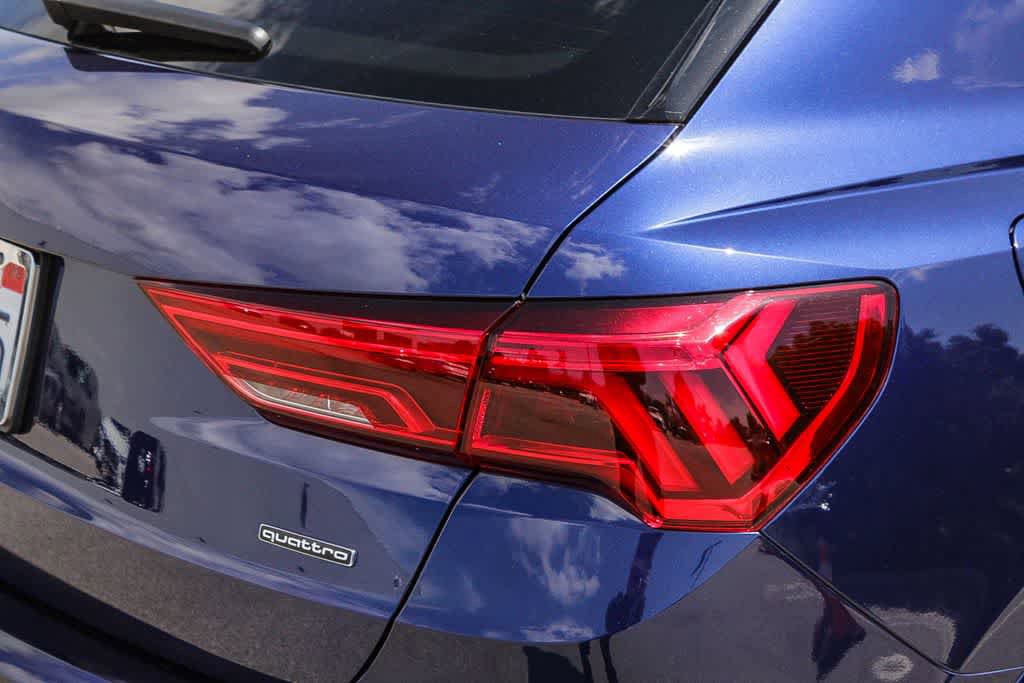 Used 2022 Audi Q3 2.0T Premium w/ Convenience Package AWD/4WD image 32