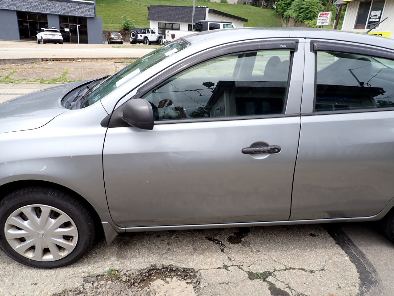 Used 2014 Nissan Versa S image 18