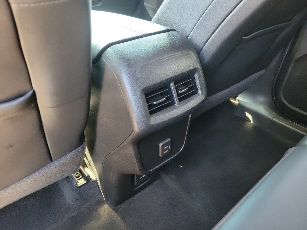 Certified 2022 Chevrolet Equinox RS w/ Infotainment Package FWD image 12