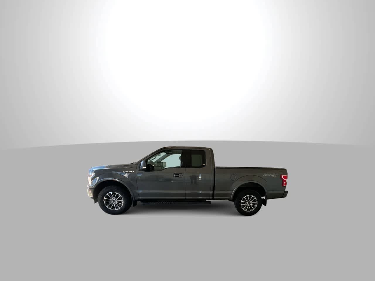 Used 2018 Ford F150 XLT w/ Equipment Group 302A Luxury AWD/4WD image 5