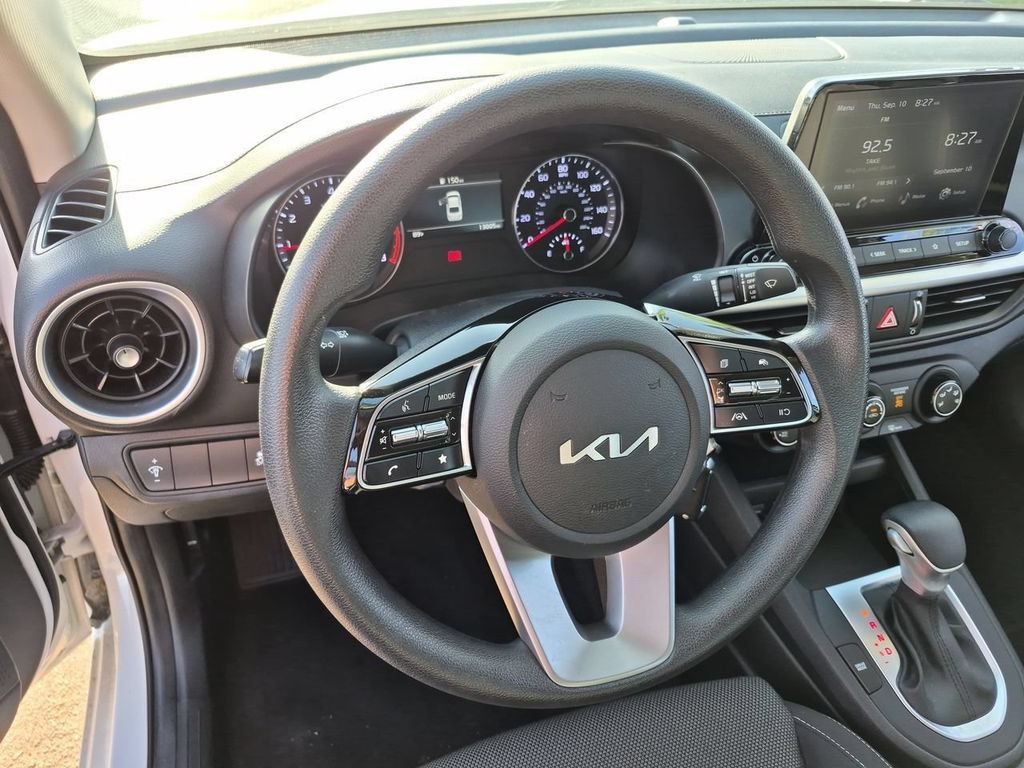 Certified 2023 Kia Forte LXS FWD image 11