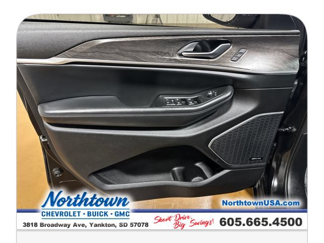Used 2021 Jeep Grand Cherokee L Limited AWD/4WD image 11