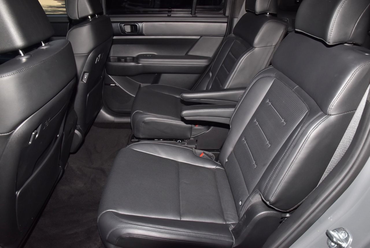 Used 2025 Hyundai Santa Fe Calligraphy AWD/4WD image 14