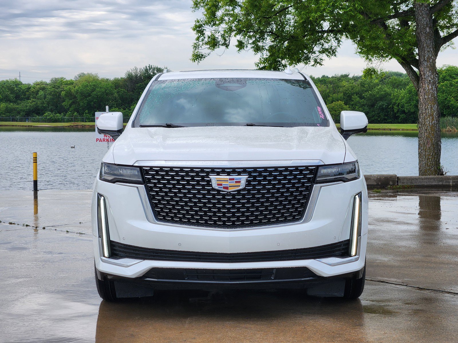 Certified 2023 Cadillac Escalade Premium Luxury w/ Performance Package AWD/4WD image 32