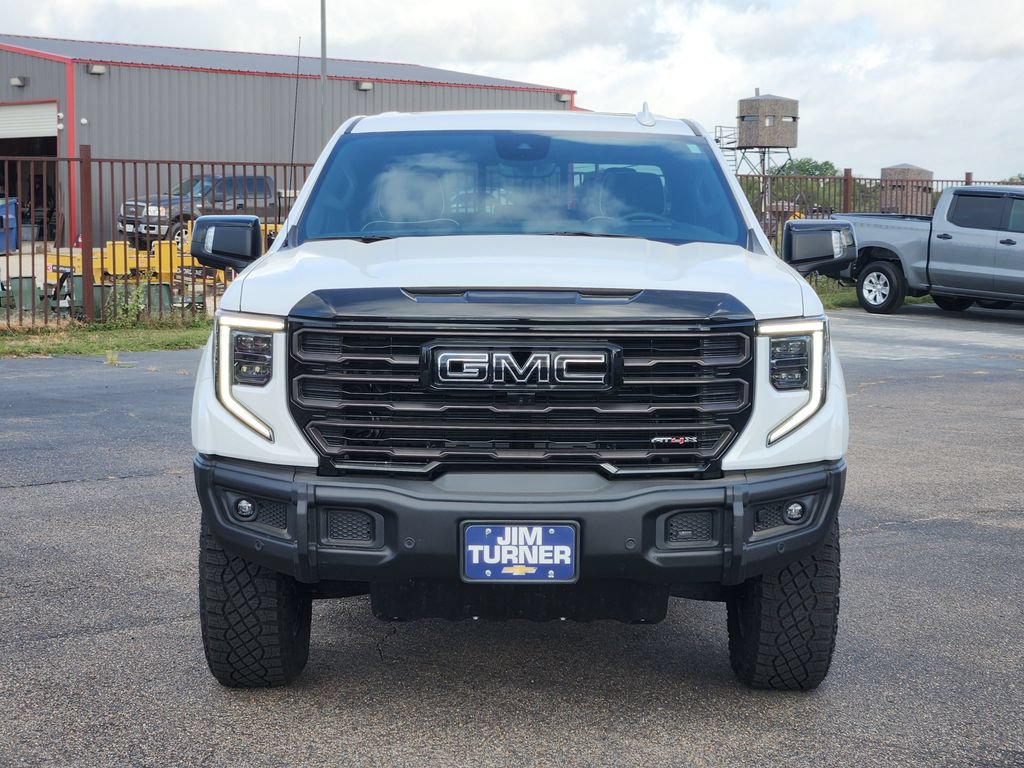 Used 2026 GMC Sierra 1500 AT4X w/ LPO, Black Badging Package AWD/4WD image 3