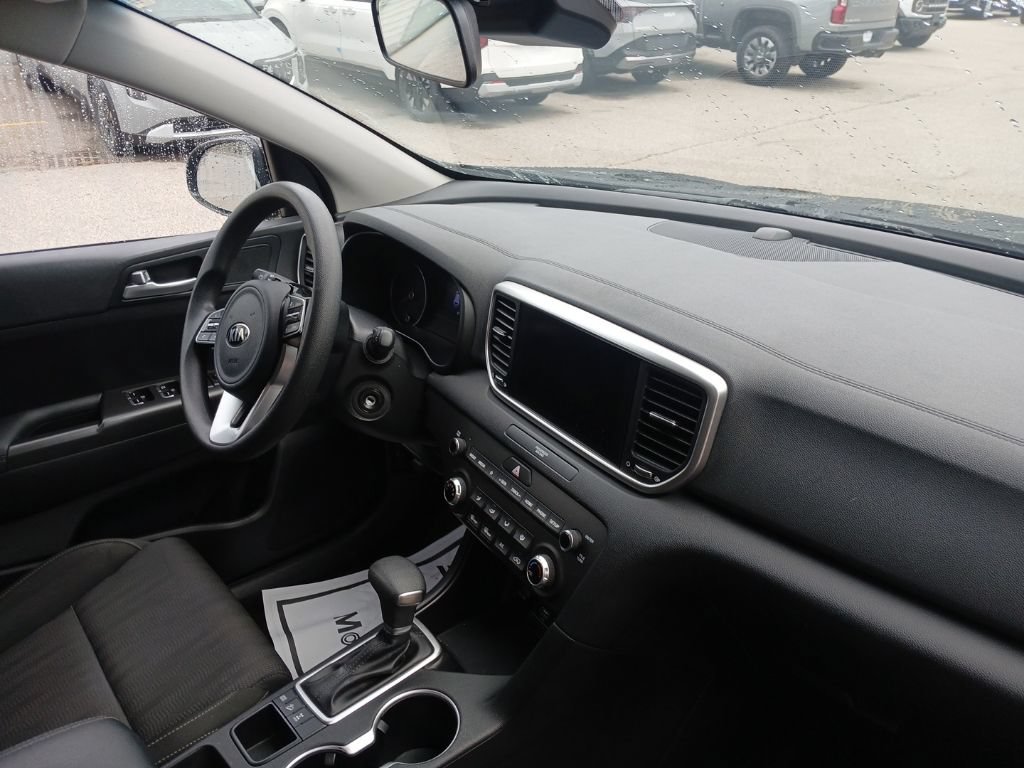 Used 2022 Kia Sportage LX AWD/4WD image 19