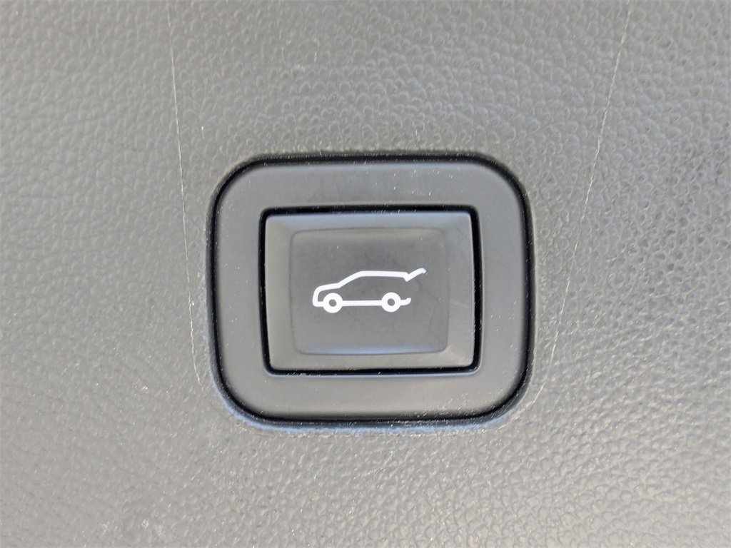 Used 2023 Buick Enclave Essence w/ Experience Buick Package image 14