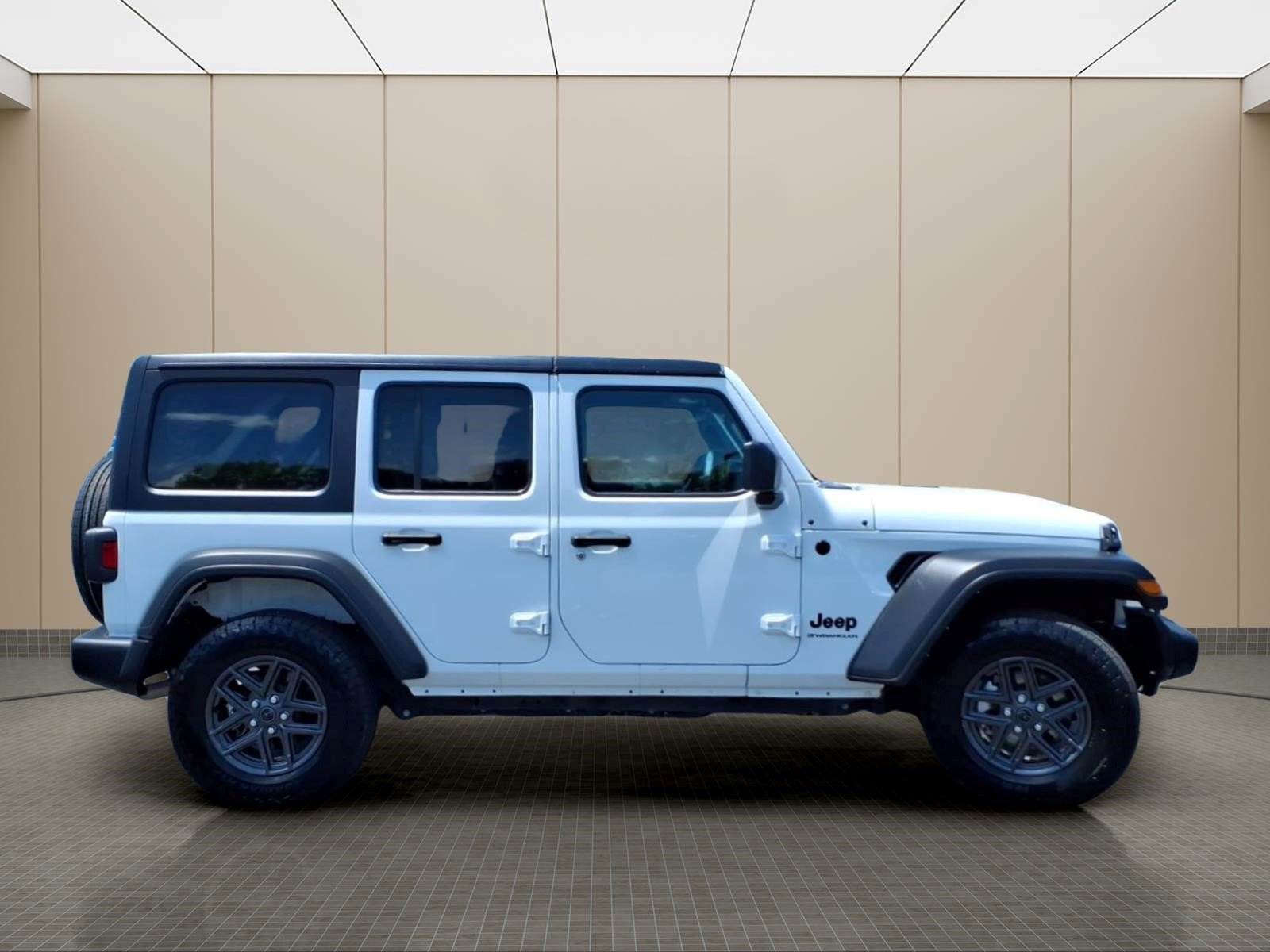 Used 2024 Jeep Wrangler Unlimited Sport AWD/4WD image 7