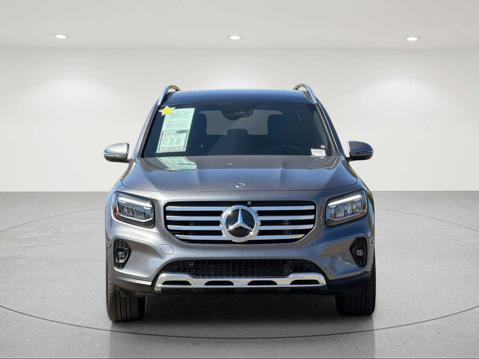 Used 2026 Mercedes-Benz GLB 250 4MATIC image 8