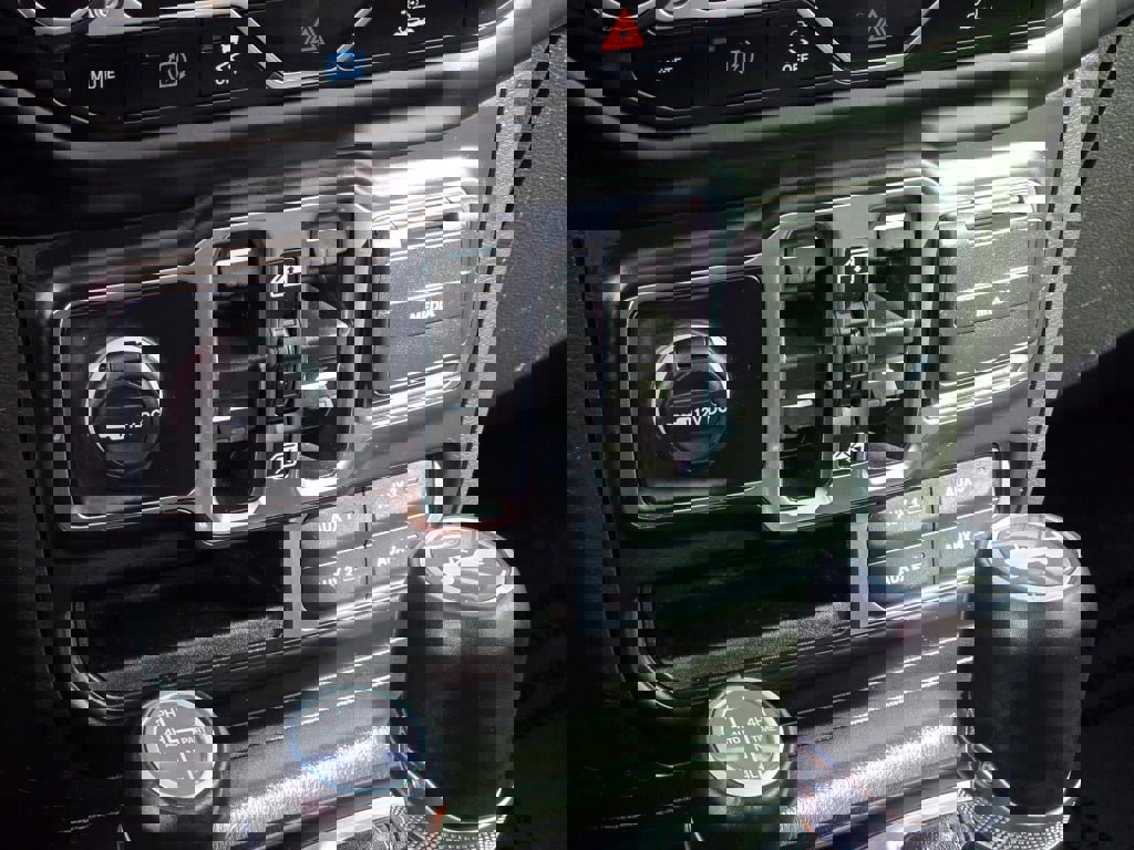 Used 2022 Jeep Wrangler Unlimited Sahara 4xe w/ Cold Weather Group image 25