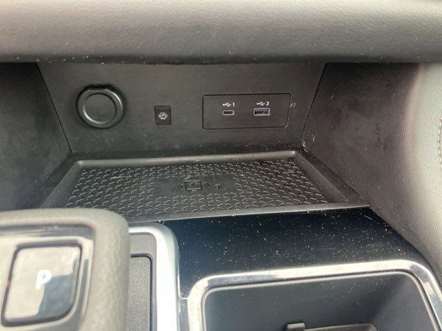 Used 2024 Nissan Pathfinder Platinum w/ Cargo Package image 21