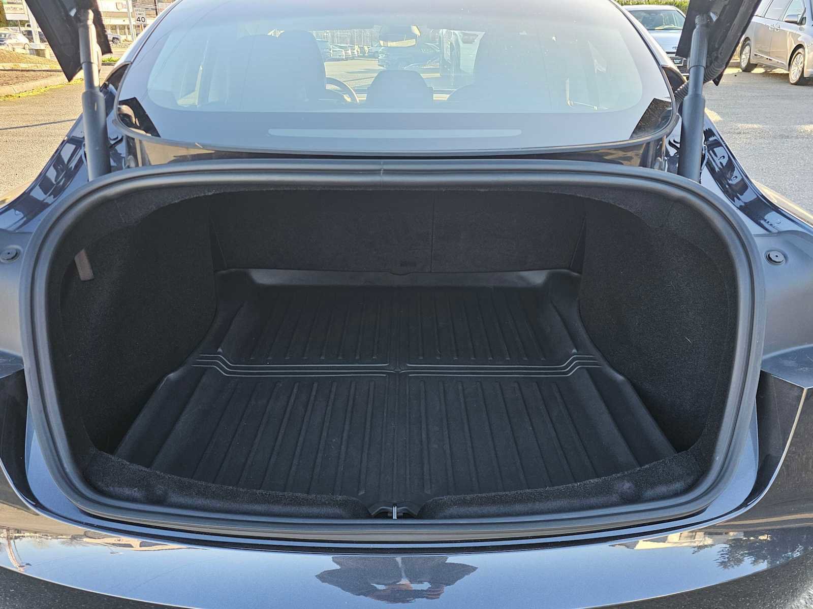 Used 2024 Tesla Model 3 Standard Range image 14