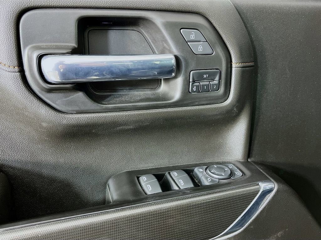 Used 2022 GMC Sierra 1500 AT4 w/ AT4 Premium Package image 27