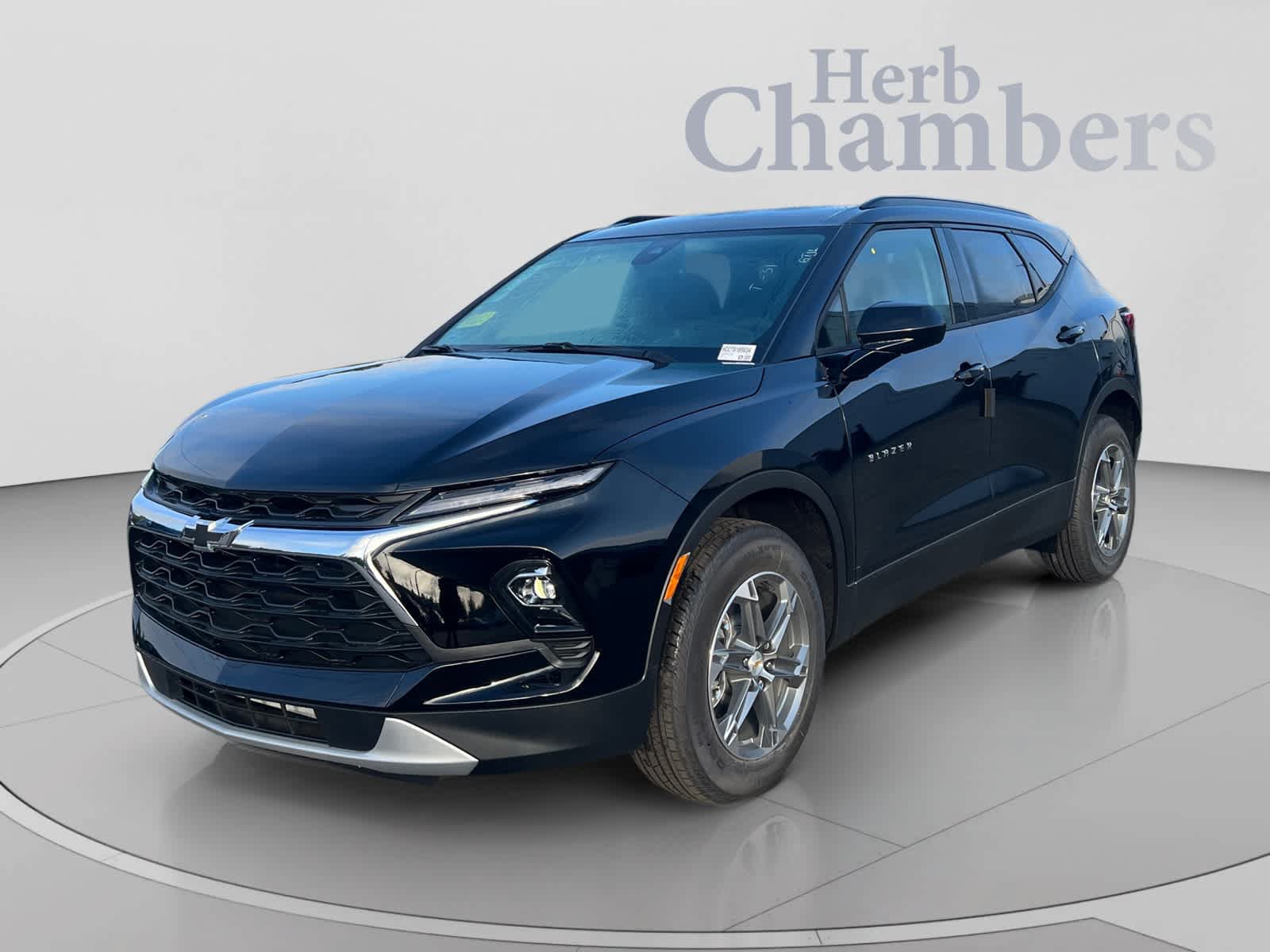 New 2026 Chevrolet Blazer LT w/ Convenience Package AWD/4WD image 4
