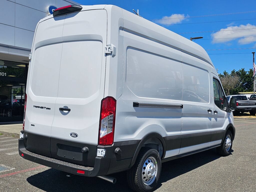 New 2026 Ford Transit 250 148 High Roof AWD image 6