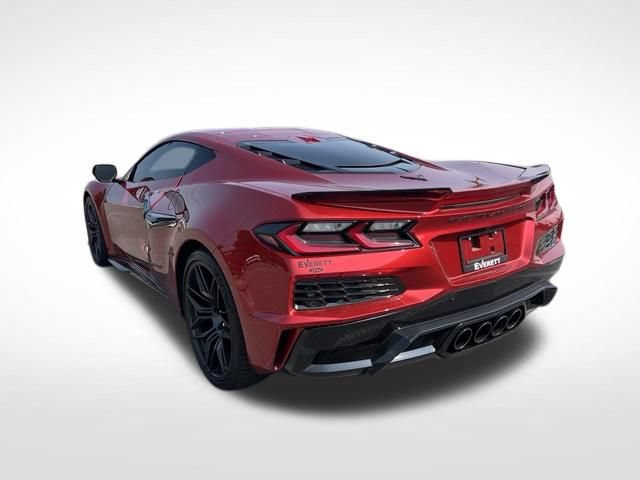 Used 2024 Chevrolet Corvette Z06 RWD image 6