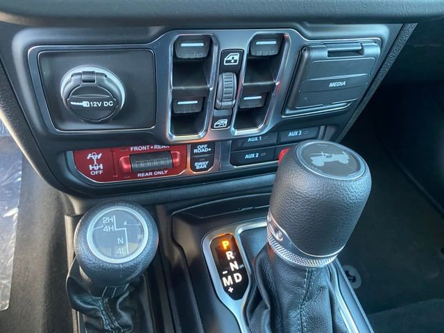 New 2025 Jeep Wrangler Unlimited Rubicon w/ Safety Group AWD/4WD image 22