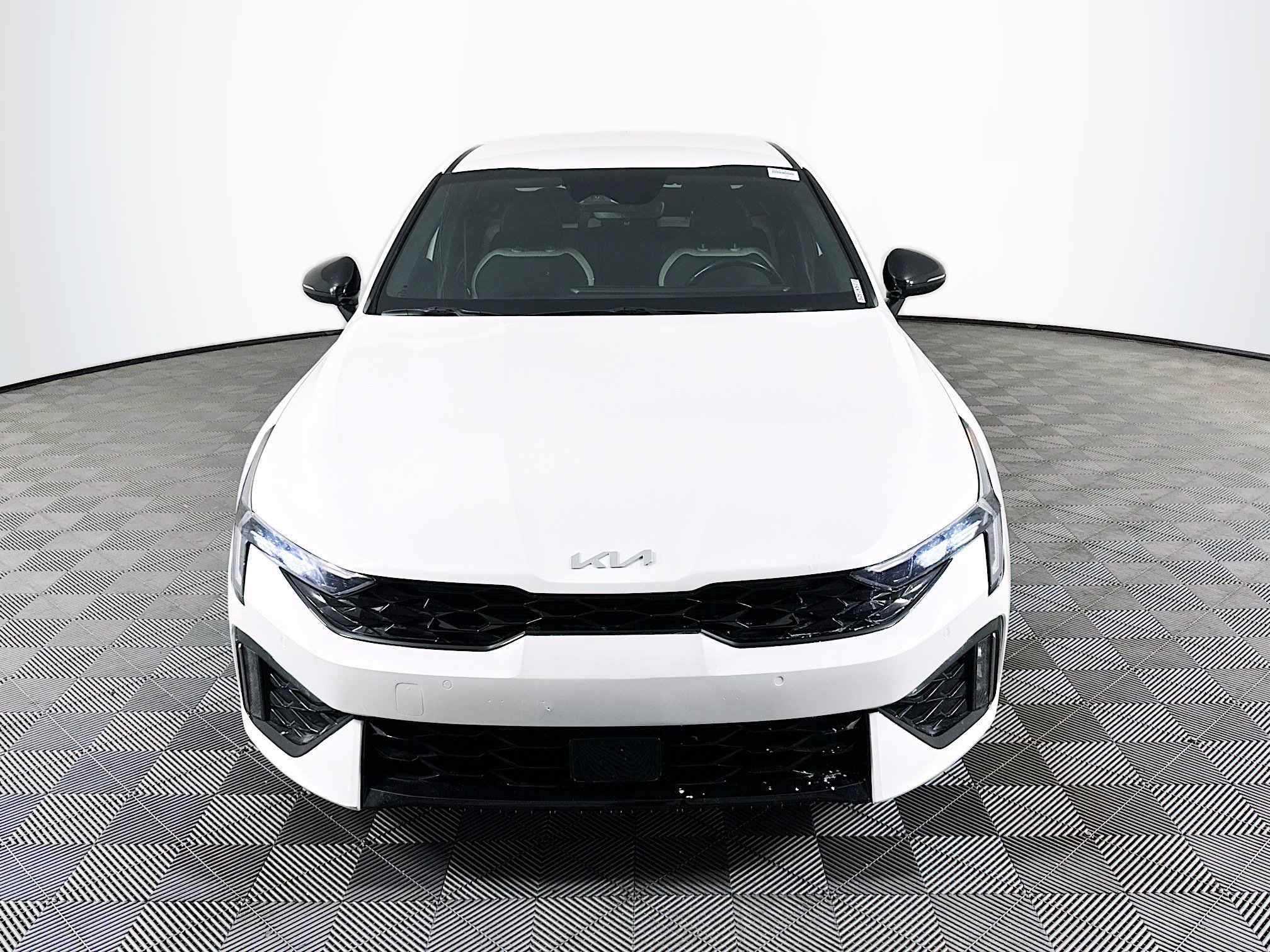 Used 2025 Kia K5 GT-Line AWD/4WD image 2