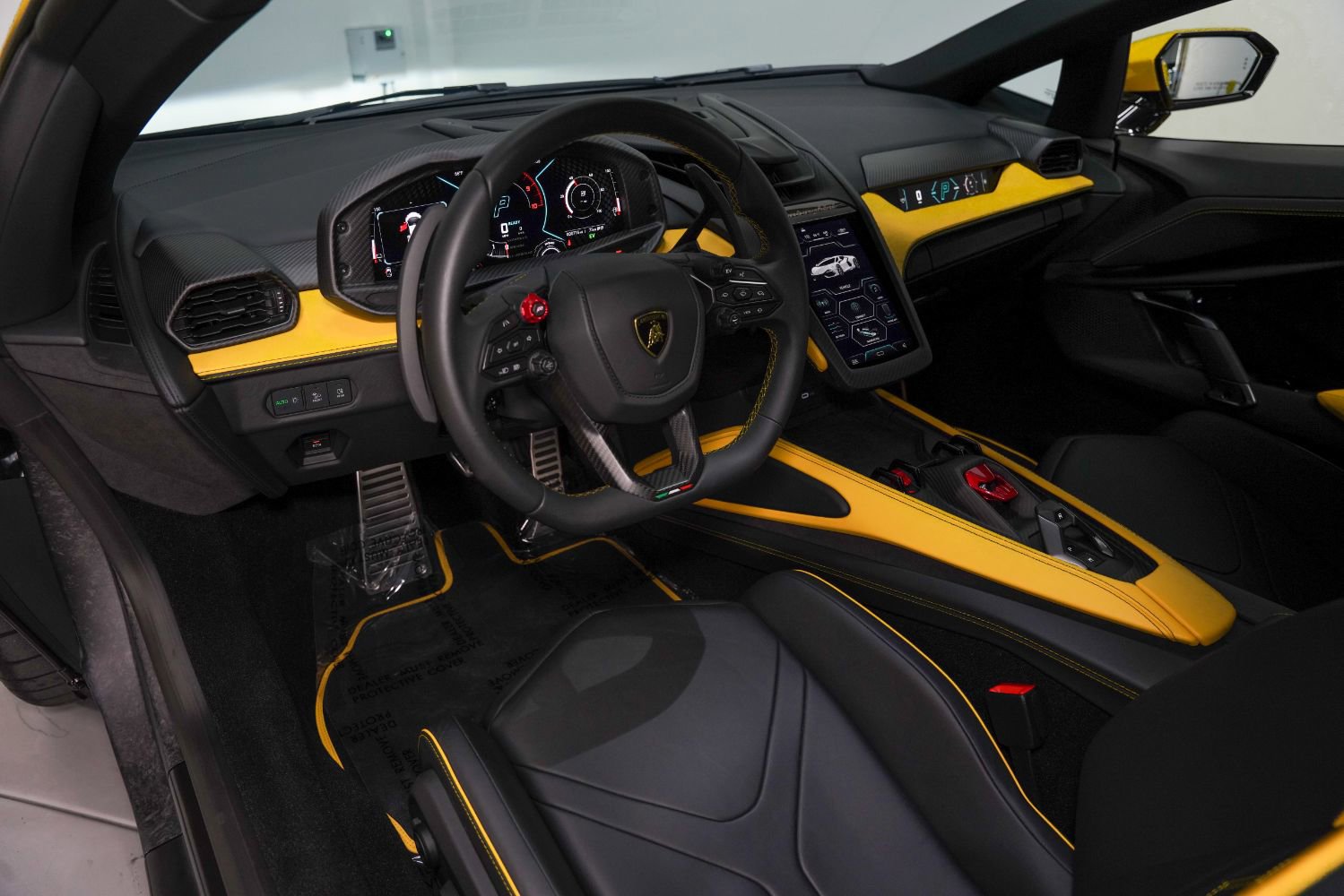 Used 2024 Lamborghini Revuelto AWD/4WD image 12