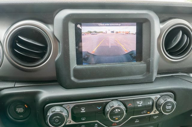 Used 2022 Jeep Gladiator Sport AWD/4WD image 22