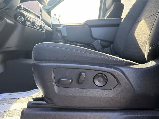 Used 2024 Chevrolet Silverado 1500 RST w/ Redline Edition AWD/4WD image 14