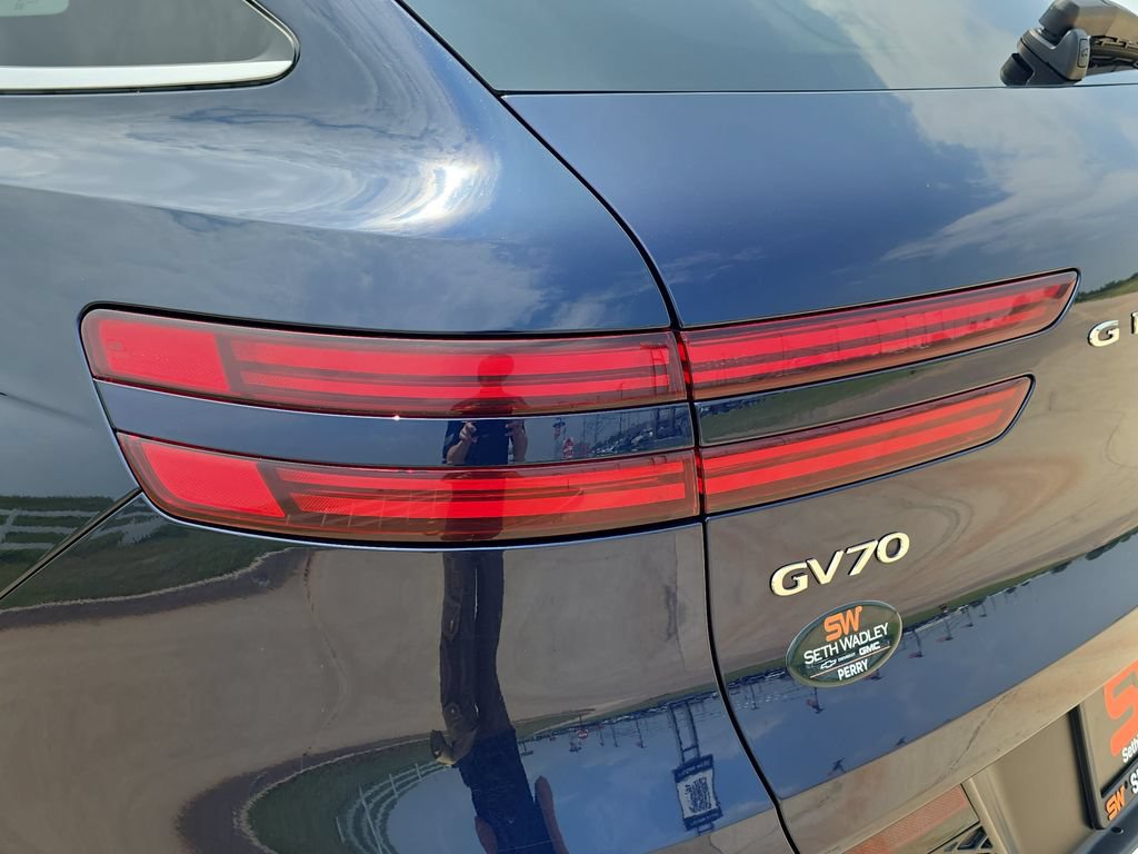 Used 2025 Genesis GV70 2.5T AWD/4WD image 33