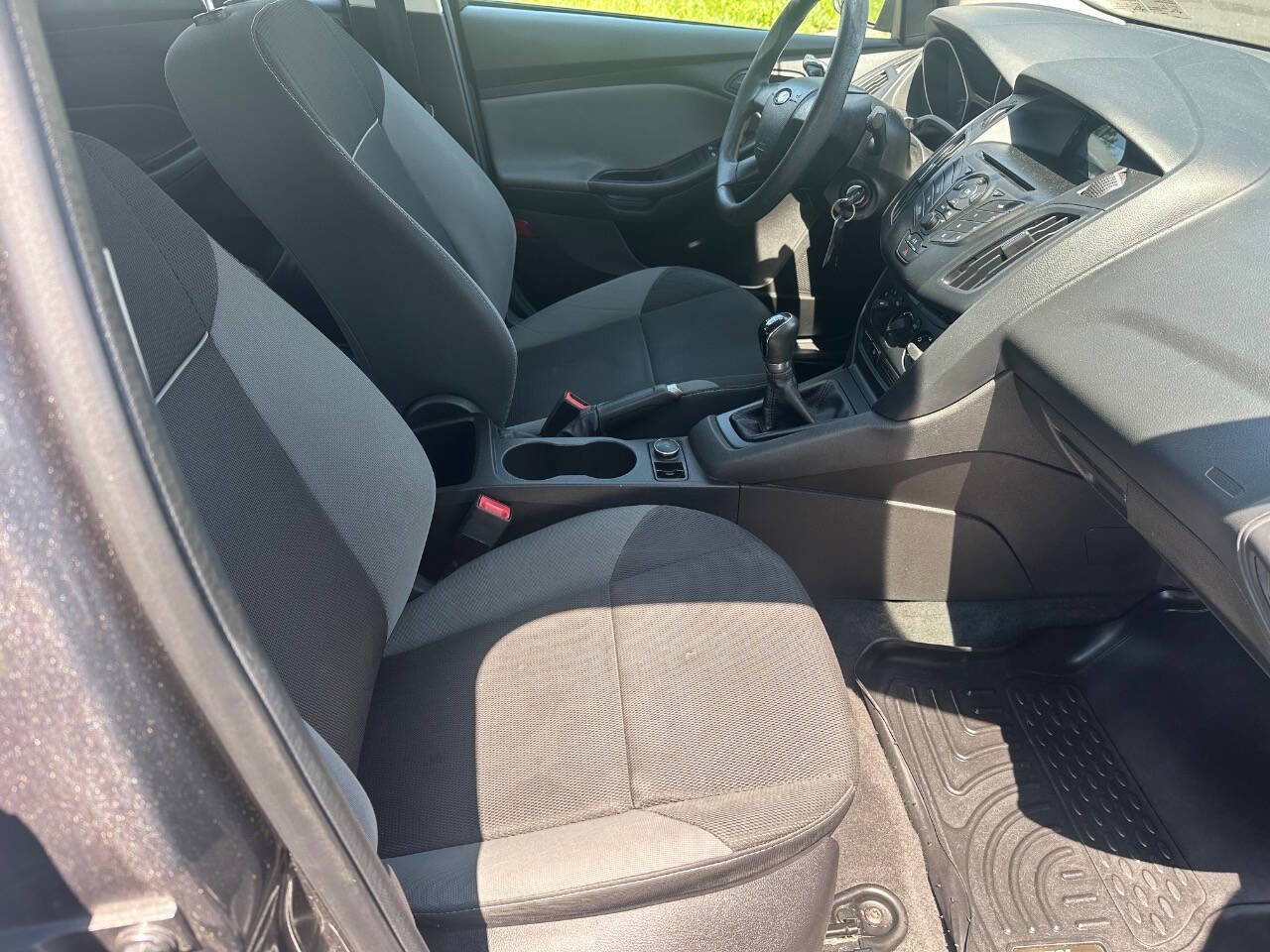 Used 2014 Ford Focus S FWD image 9
