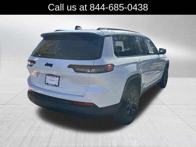New 2025 Jeep Grand Cherokee L Altitude image 5