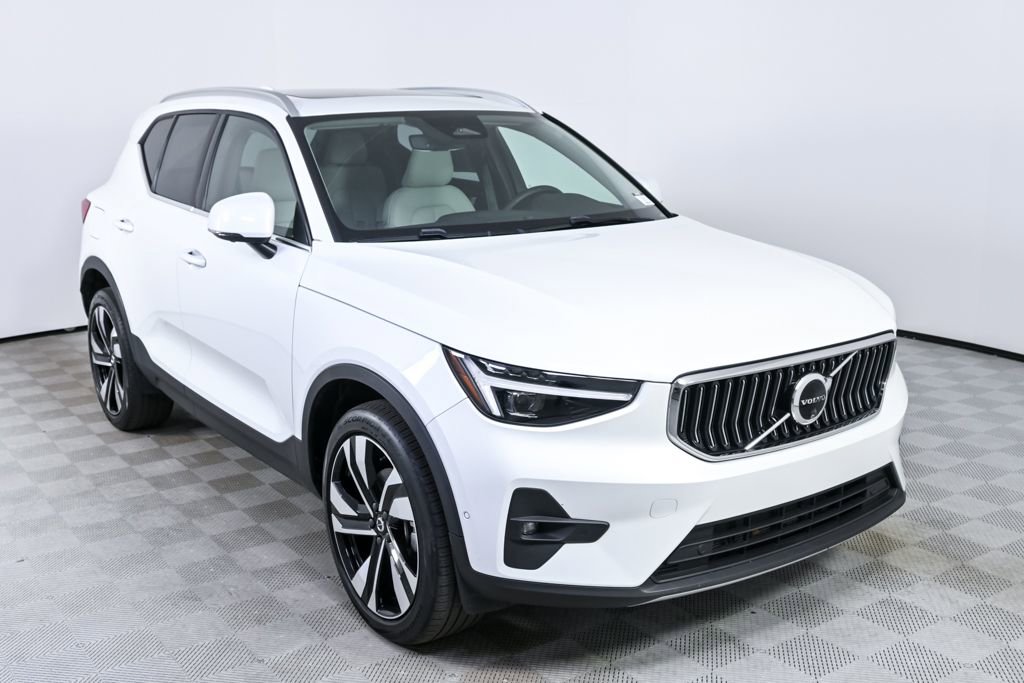 Certified 2024 Volvo XC40 B5 Ultimate w/ Protection Package AWD/4WD image 28