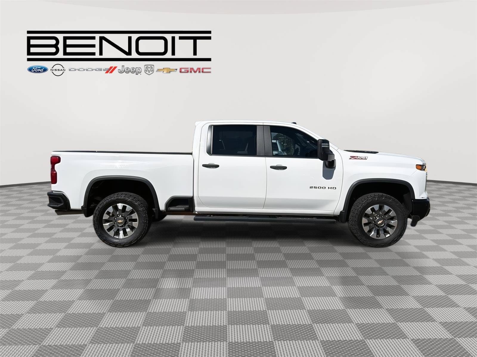 Used 2024 Chevrolet Silverado 2500 Custom w/ Custom Convenience Package AWD/4WD image 6