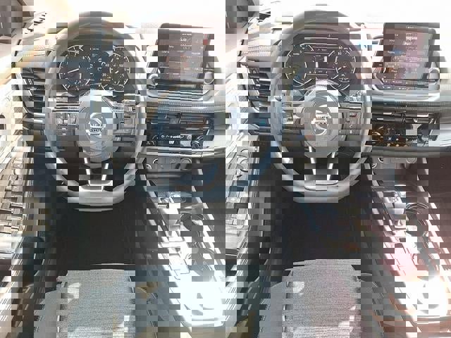 Certified 2021 Nissan Rogue SV image 12