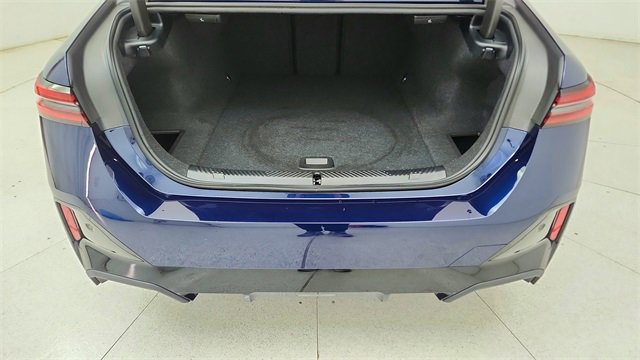 Used 2025 BMW i5 eDrive40i w/ M Sport Package image 14