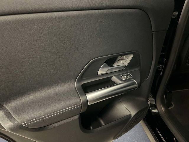 Certified 2022 Mercedes-Benz GLA 250 4MATIC image 11