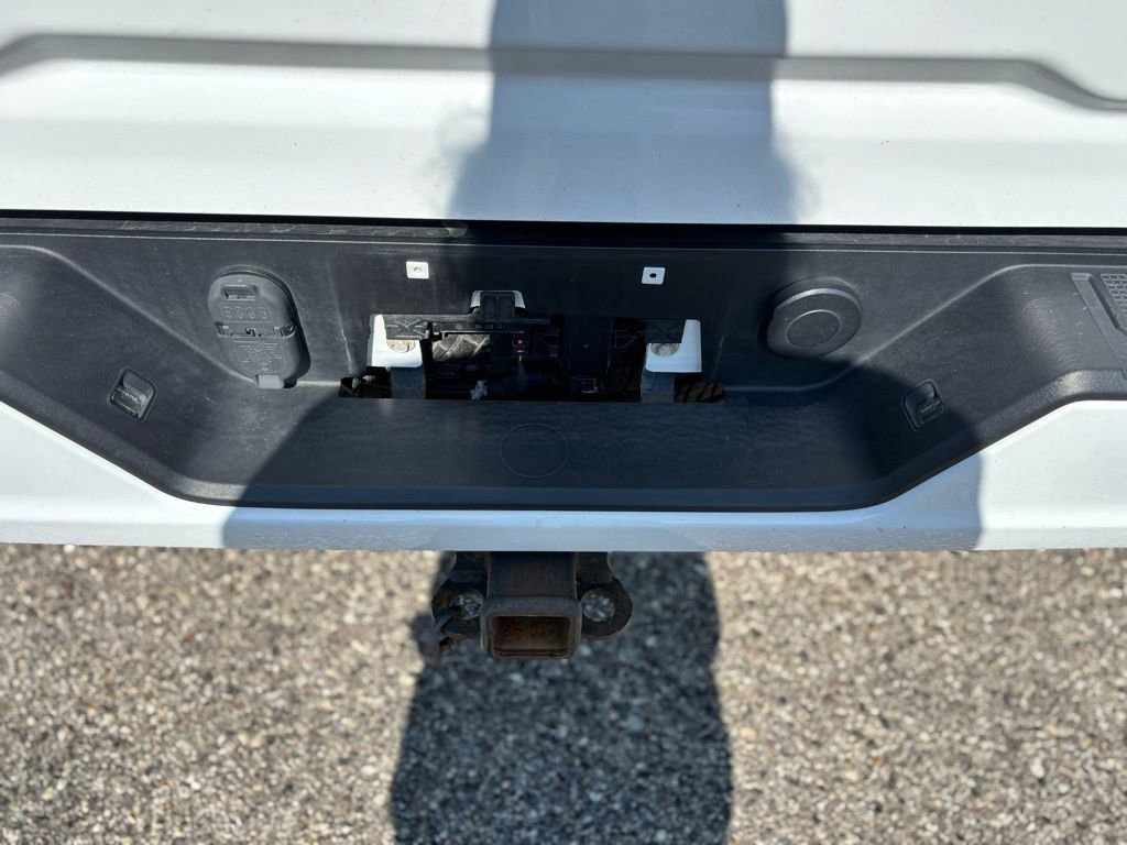 Used 2022 GMC Sierra 2500 AT4 image 26