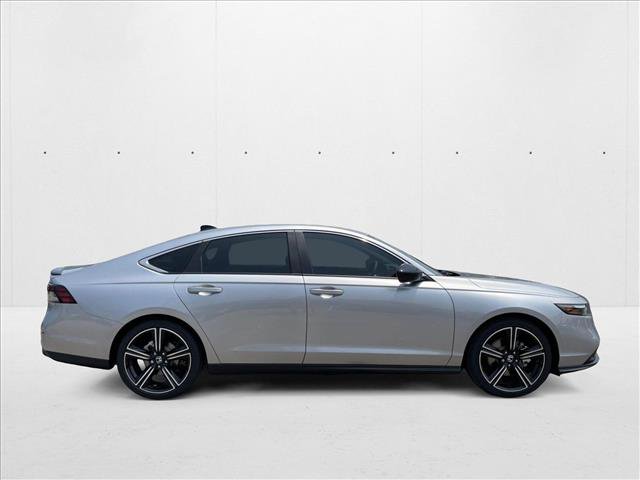 Used 2025 Honda Accord Sport image 4