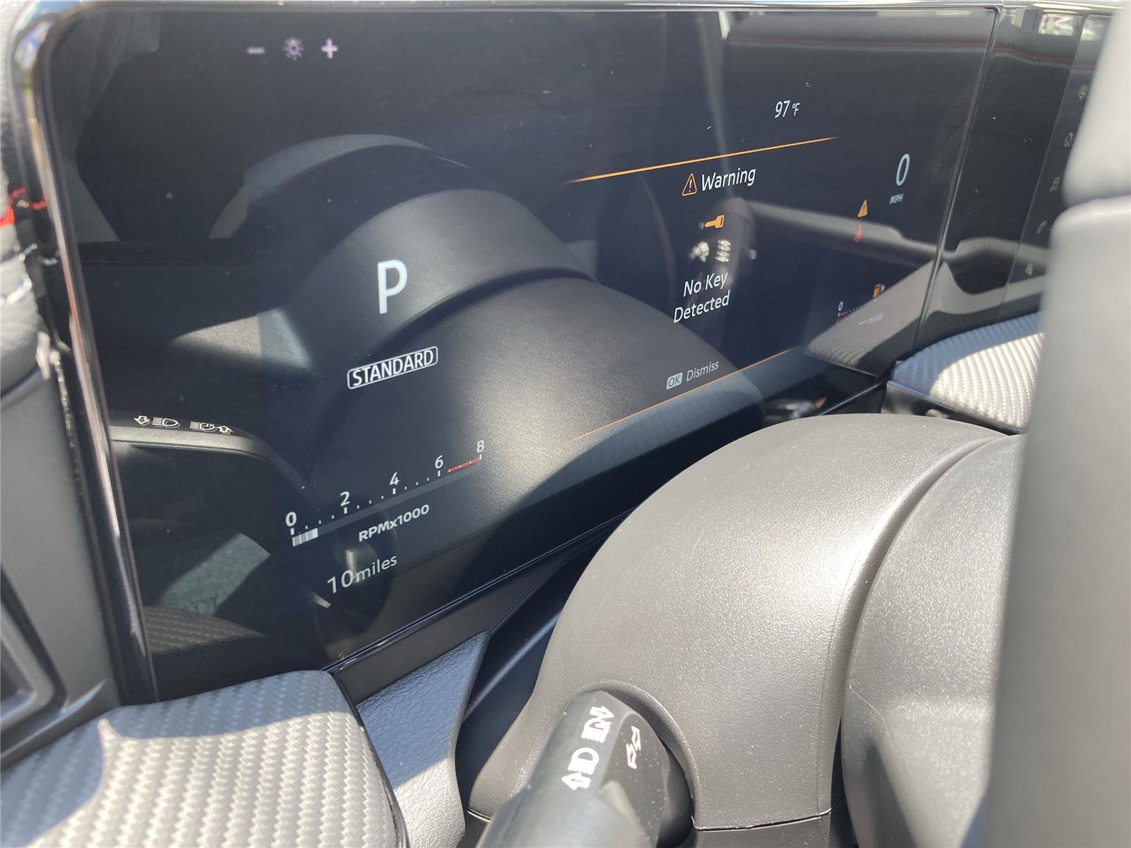 New 2025 Nissan Kicks SR image 15