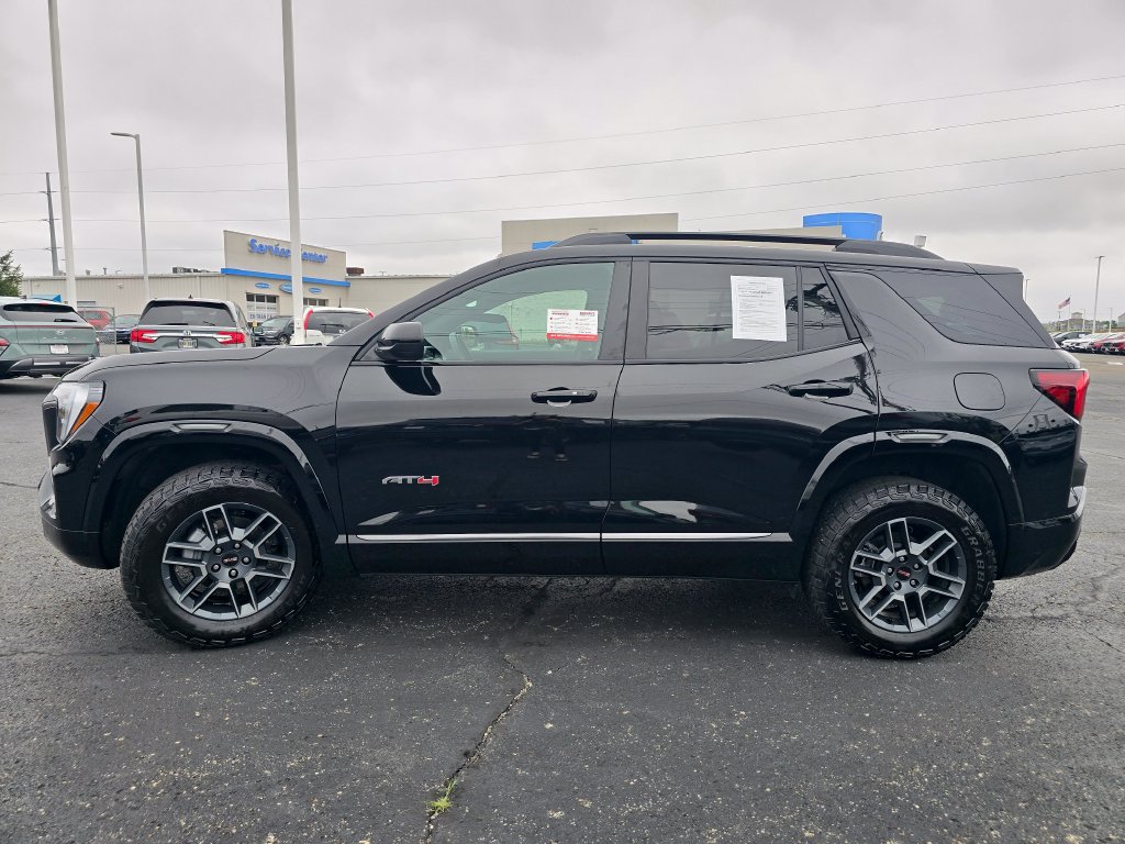 Used 2026 GMC Terrain AT4 AWD/4WD image 5