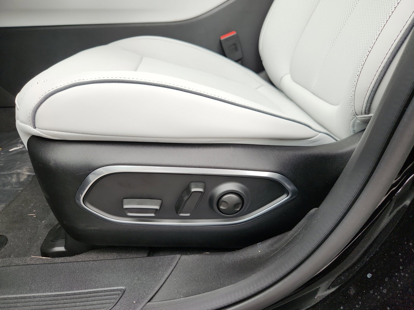 New 2025 Jeep Wagoneer S Limited image 14