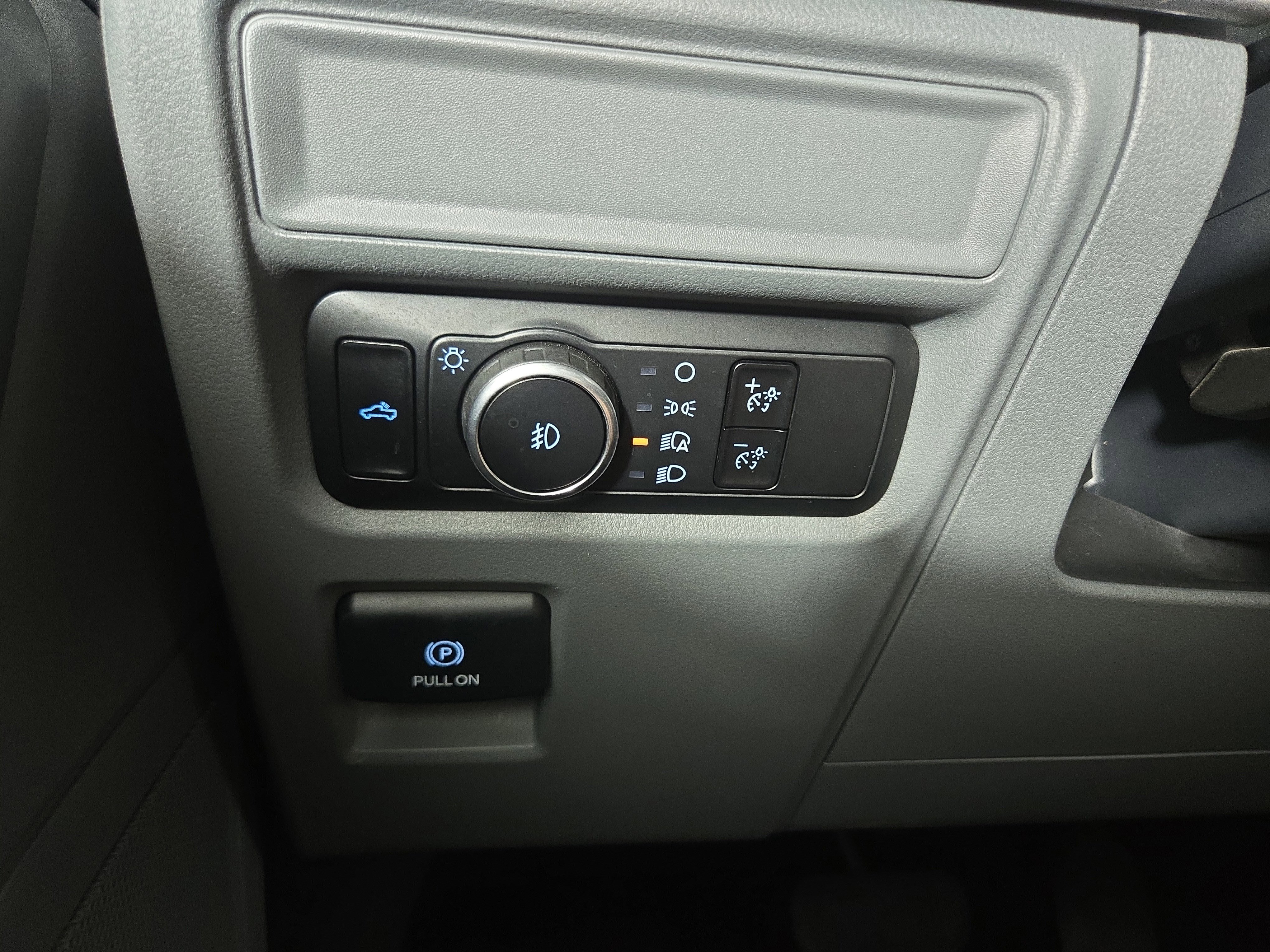 Used 2023 Ford F150 XLT image 28