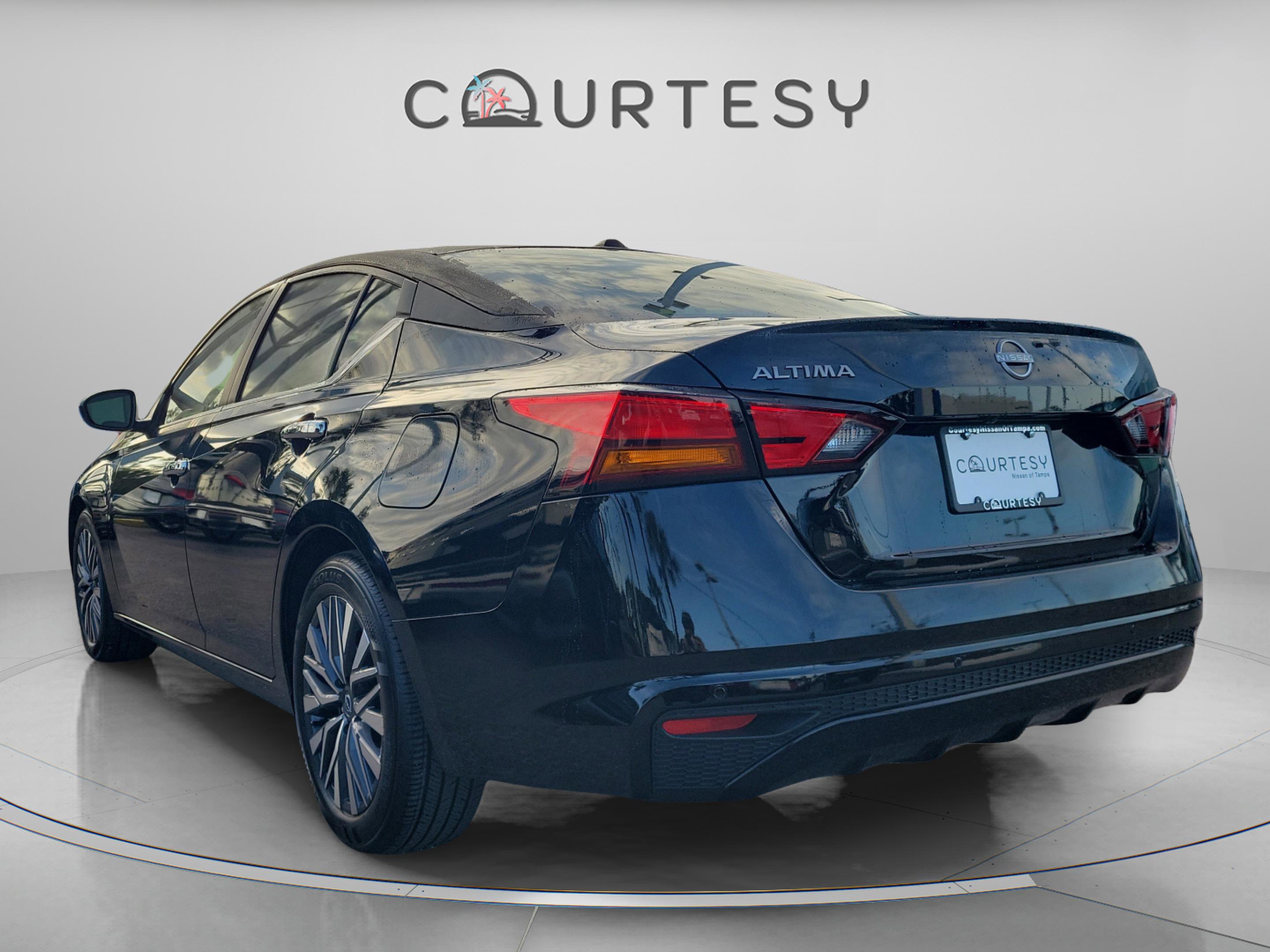 Certified 2025 Nissan Altima 2.5 SV image 2