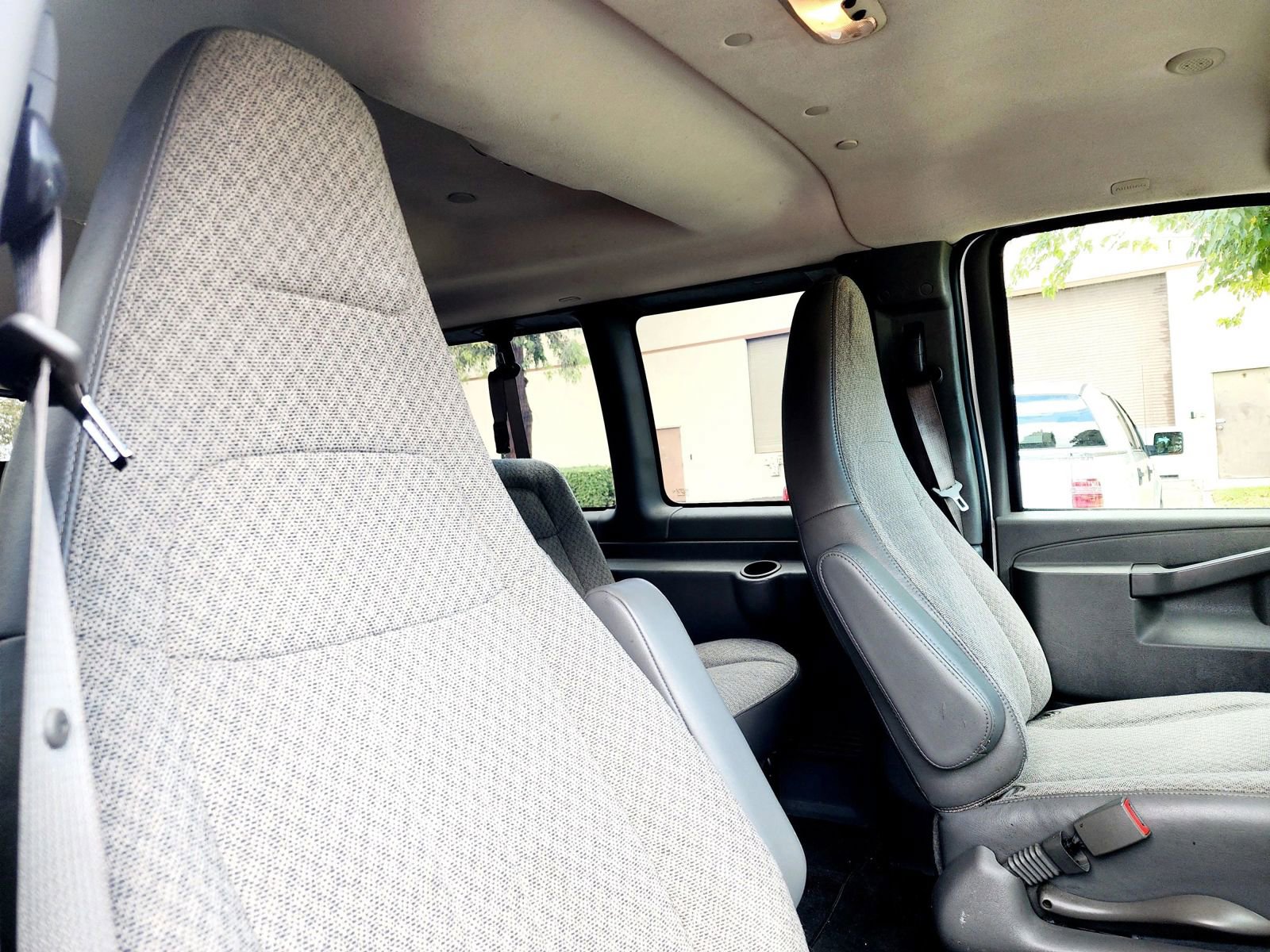 Used 2018 Chevrolet Express 2500 LT w/ LT Preferred Equipment Group image 29