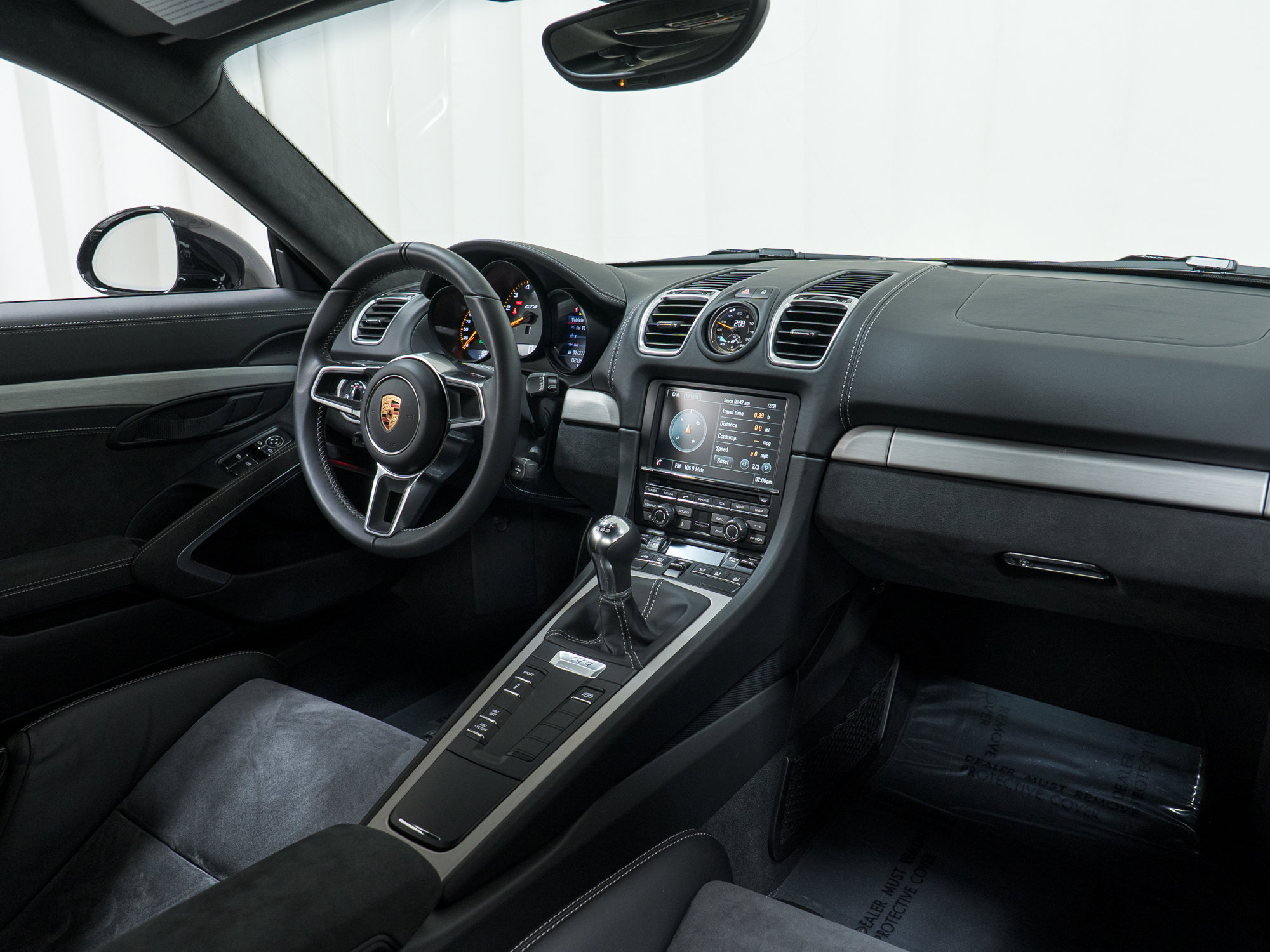 Used 2016 Porsche Cayman GT4 image 21