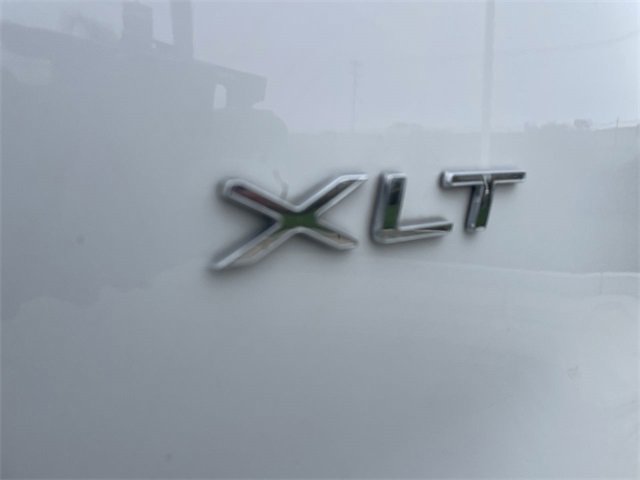 Used 2018 Ford Transit 350 XLT image 31